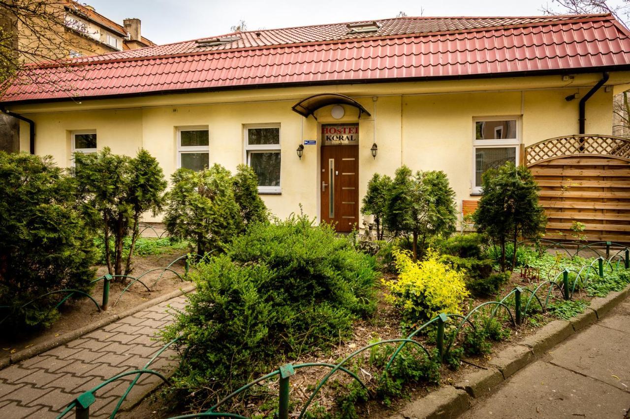 Hostel Koral Щецин Экстерьер фото
