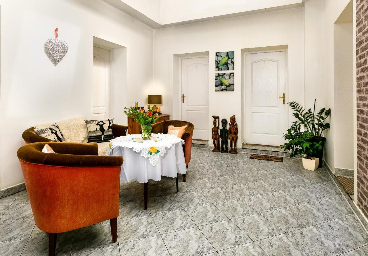 Hostel Koral Щецин Экстерьер фото