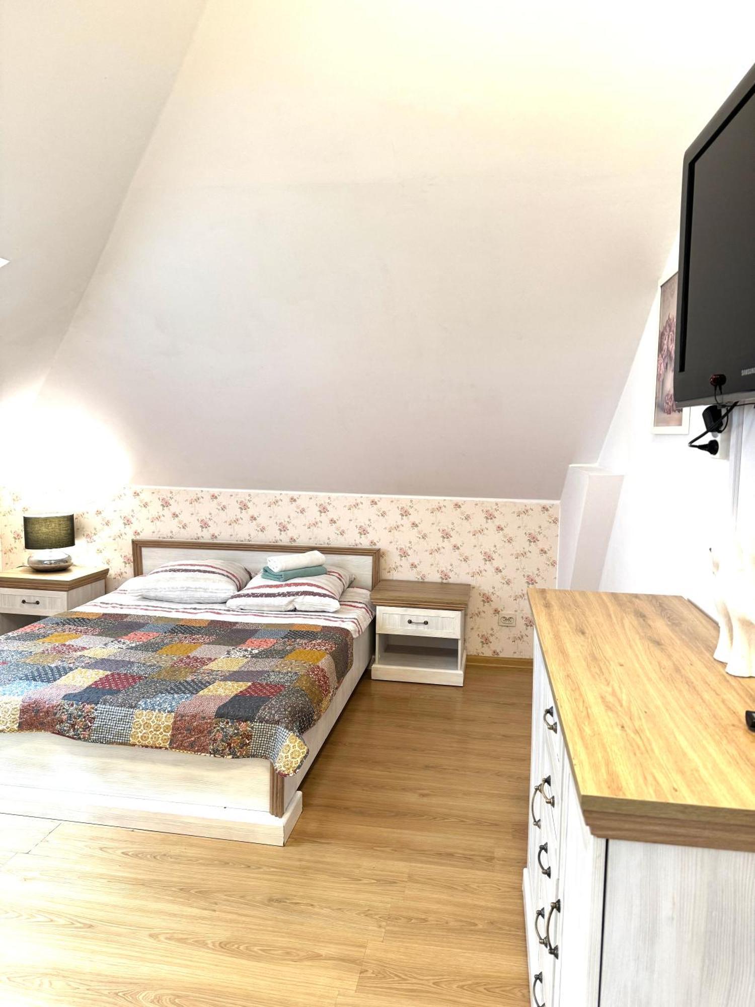Hostel Koral Щецин Экстерьер фото