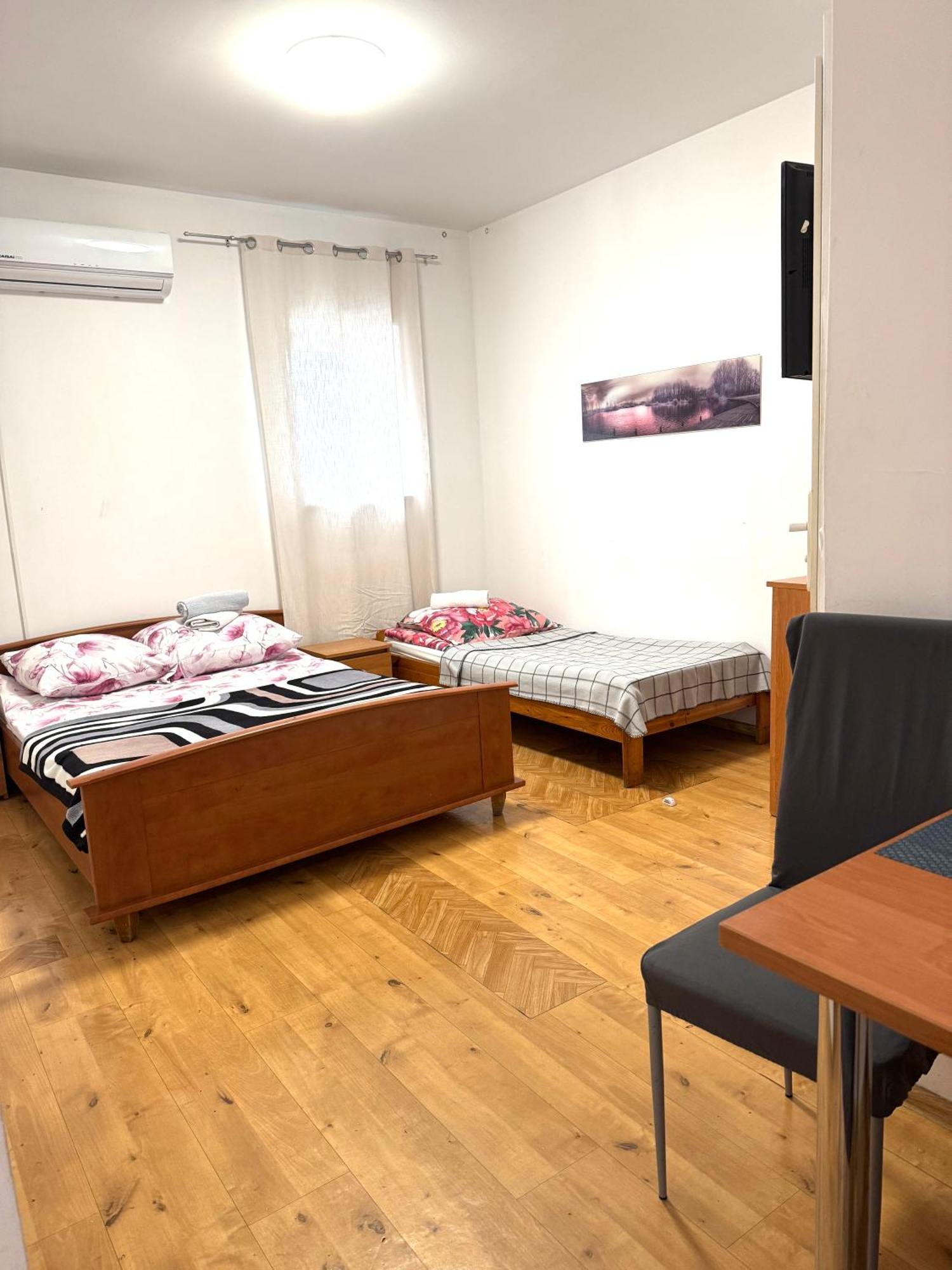 Hostel Koral Щецин Экстерьер фото