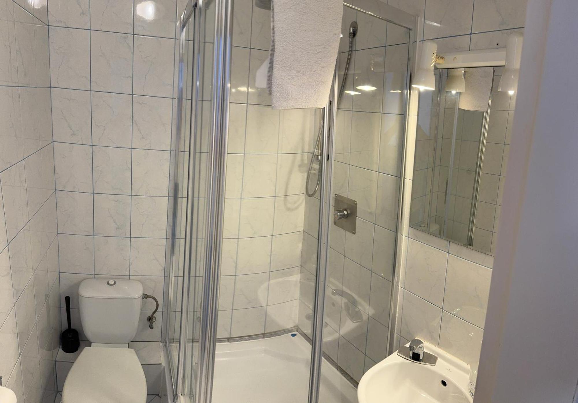 Hostel Koral Щецин Экстерьер фото
